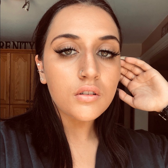 Meet your Posher, Jayda - Picture 1 of 1